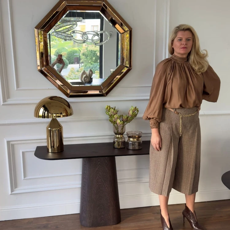 konsola drewniana nowoczesna do salonu.jpg