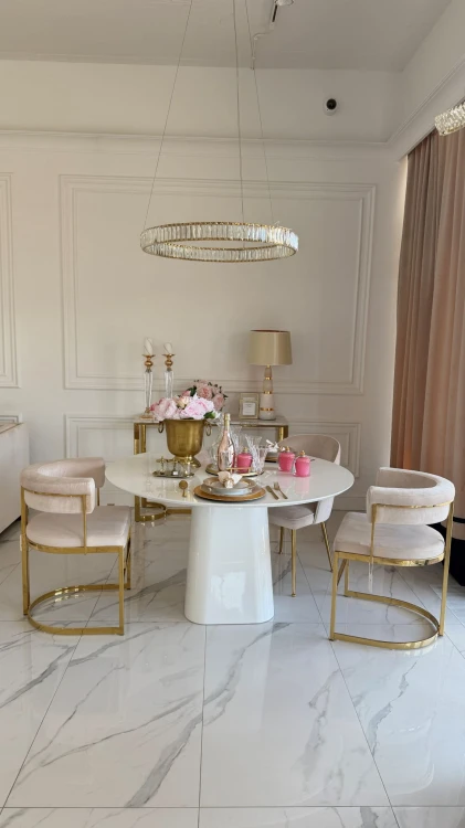 stół drewniany okrągły na wysoki połysk lub w fornirze.JPG