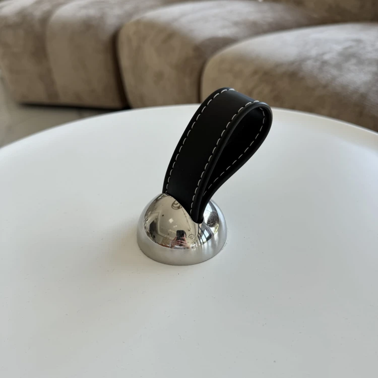 designerski czarny stolik kawowy od Primavera Home.JPG