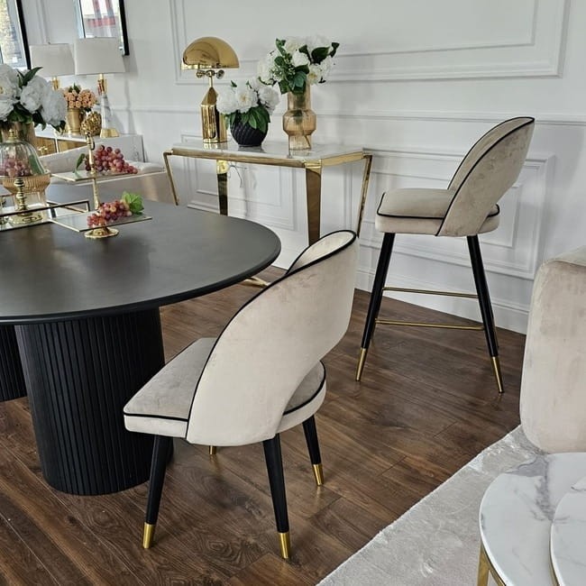 nowoczesny stylowy hoker polokragly Cardinale