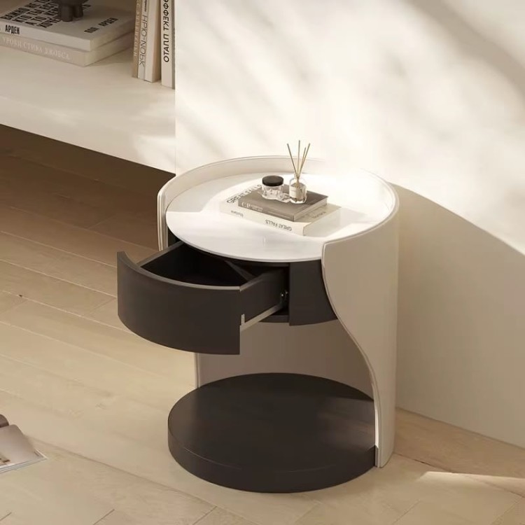 Szafka Azuro – nowoczesna szafka nocna w stylu włoskim