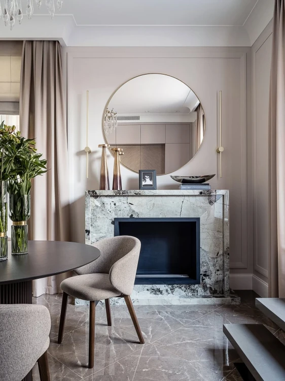 drewniany okrągły stół do jadalni